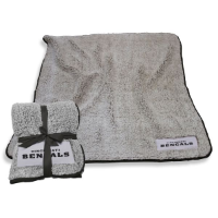 Cincinnati Bengals Frosty Fleece Blanket w/ Sherpa Material